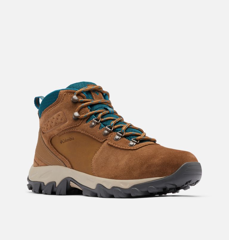 Light Brown Columbia Newton Ridge™ Plus II Suede Waterproof Men's Hiking Boots | ZEO1544ML