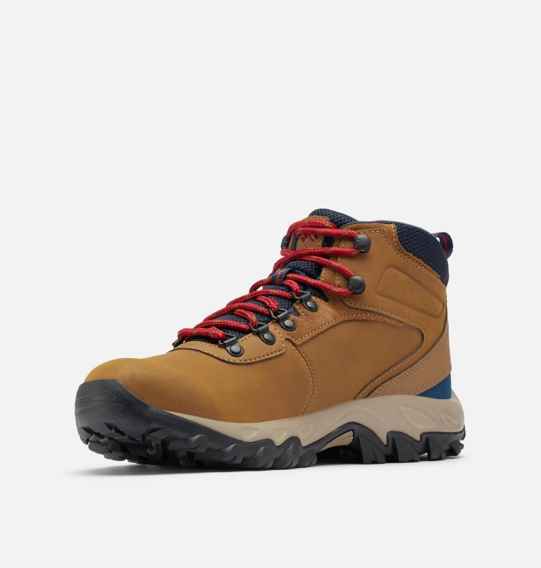 Light Brown/Red Columbia Newton Ridge™ Plus II Waterproof Men's Hiking Boots | MKA7339UP