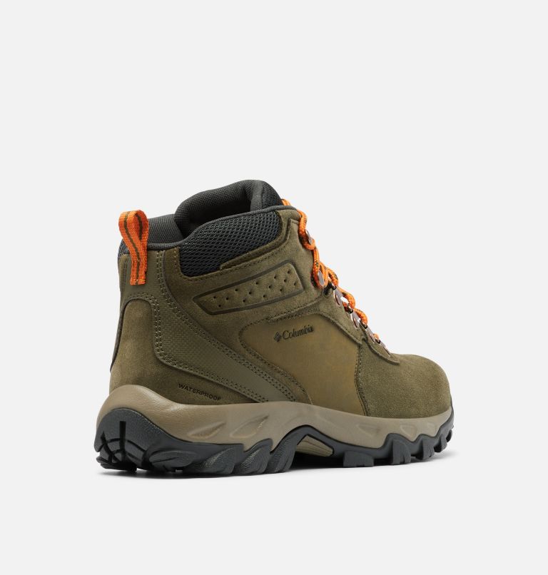 Light Orange Columbia Newton Ridge™ Plus II Suede Waterproof Men's Hiking Boots | WGT5922RA